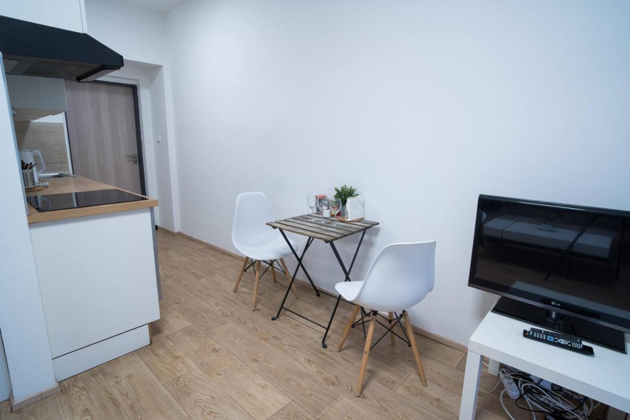Haas Apartments Downtown With Parking برنو المظهر الخارجي الصورة