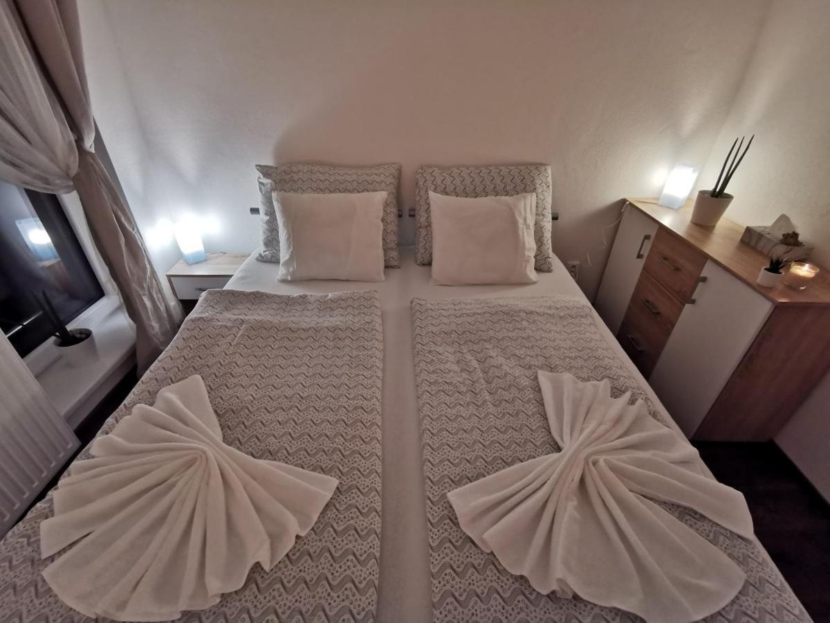 Haas Apartments Downtown With Parking برنو المظهر الخارجي الصورة